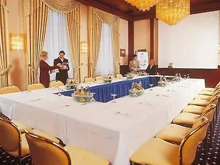 Ξενοδοχείο Parkhotel 1901 4*