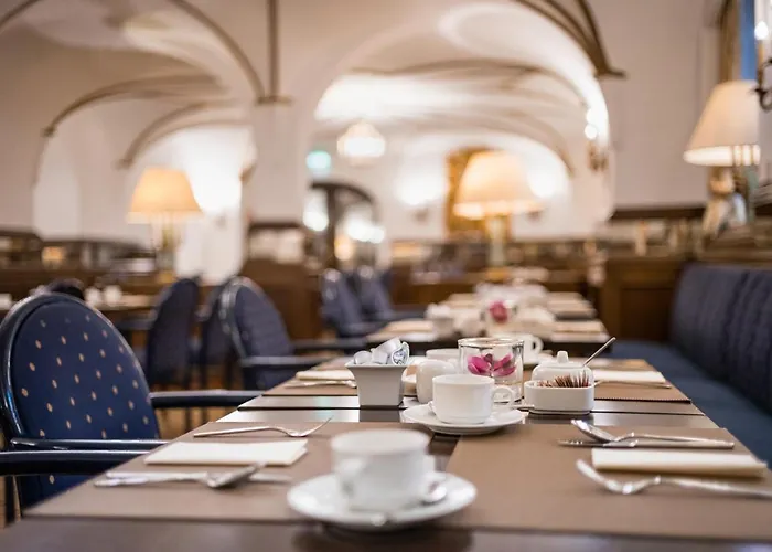 فندق Parkhotel 1901 4*